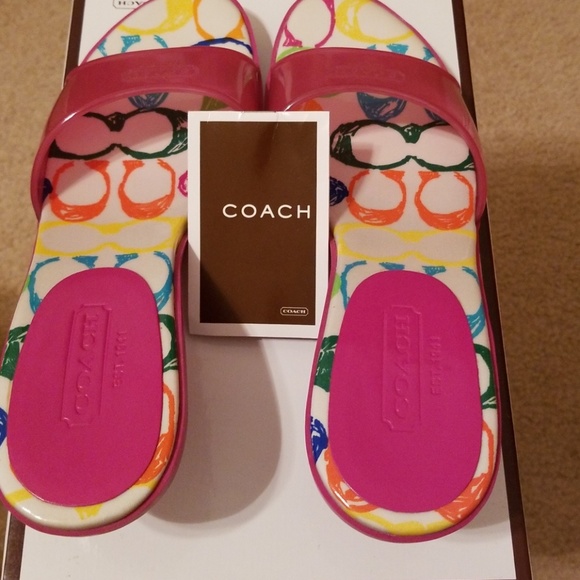 Shoes - Picture 7 of 8